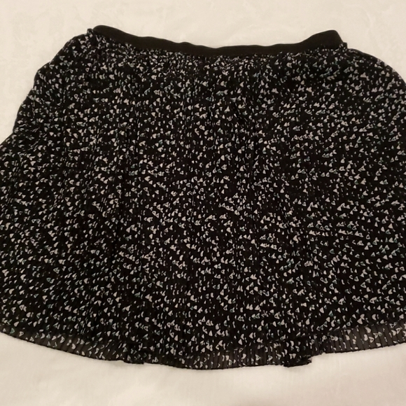 Floral chiffon Torrid skirt - Picture 4 of 5